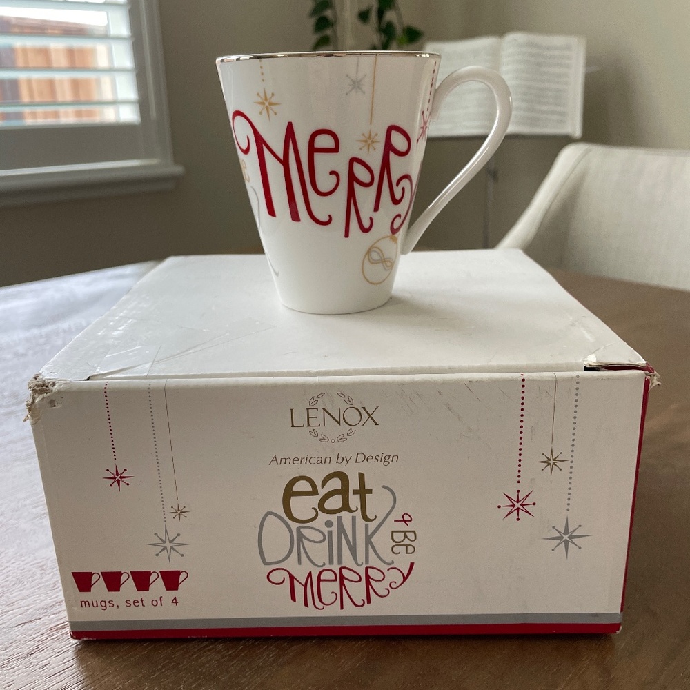 Christmas holiday Lenox mugs set of 4 NWT